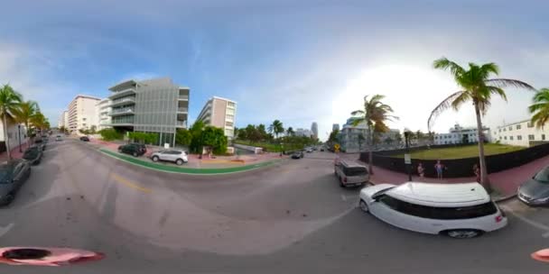 マイアミビーチ フロリダ州 2017年 360 サンレミバスティオン カメラ映像マイアミ ビーチ自転車レーン オーシャン ドライブ — ストック動画