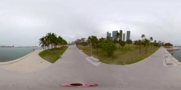 360 ビデオ ダウンタウン マイアミ博物館公園 — ストック動画