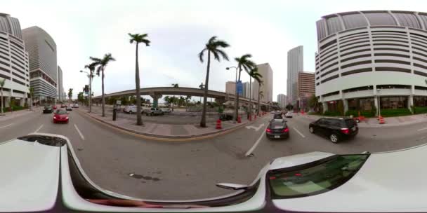 360Vr Beeldmateriaal Rijden Een Stad Met Verkeer Miami — Stockvideo
