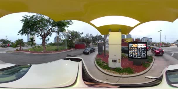 360Vr Motion Video Mcdonalds Drive Ordering — Stock Video