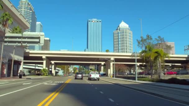 Movimento Vídeo Placas Condução Downtown Tampa Florida — Vídeo de Stock