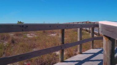 Stabilize yol plaj St Petersburg Florida gimbal için yürüyüş