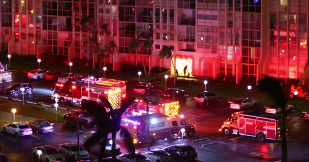 Nacht Notfallreaktion Feuerwehr Rettungswagen Beleuchtung — Stockvideo