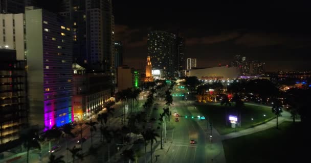 Passeio Aéreo Drone Noturno Centro Miami — Vídeo de Stock