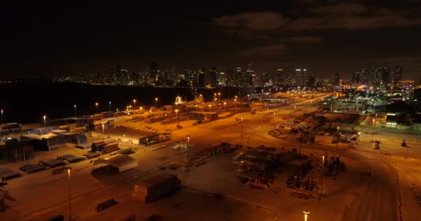 Drone Éjszakai Felvételeket Port Miami — Stock videók