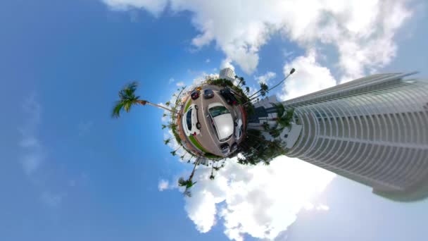 Luftaufnahme Miniaturplanet Miami Beach Collins Avenue Driving Tour — Stockvideo