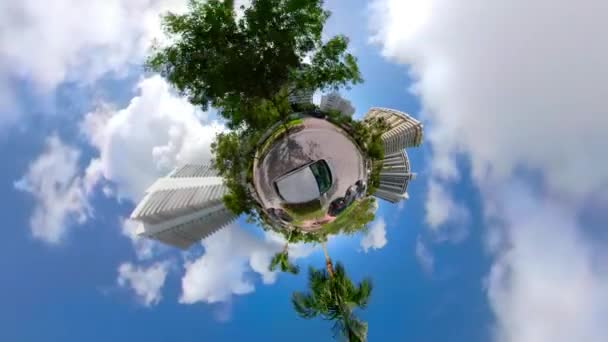 Carro Dirigindo Miniatura Minúsculo Planeta Efeito Especial Belle Isle Miami — Vídeo de Stock