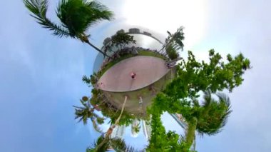 Küçük minyatür gezegen Miami Beach Florida Güney Pointe Park