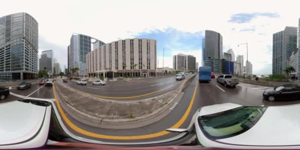 Πλάνα 360Vr Οδήγηση Στην Κίνηση Πλάκες Brickell Γέφυρα Σταθεροποιείται Βίντεο Βίντεο Κλιπ