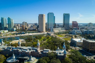 Havadan fotoğraf Downtown Tampa Florida ve Riverfront ABD