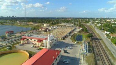 Hava video görüntüleri West Palm Beach su arıtma tesisi