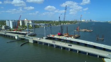 Muayene görüntüleri Güney Bulvarı köprü inşaatı 4 k robot