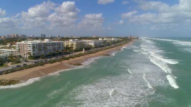 Havadan görüntüleri beachfront condominiums Palm Beach Florida ABD 4k 60p