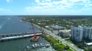 Kavşak hava video Flagler sürücü ve Güney Boulevard West Palm Beach