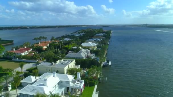 エバーグレーズ島パーム ビーチ フロリダ州の高級住宅空中 — ストック動画