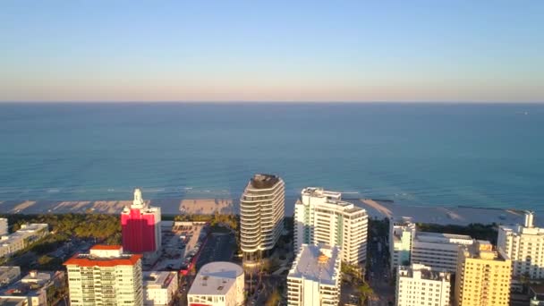 Aerial Miami Beach Pull Out Shot Showing Condos Beach — Stock Video