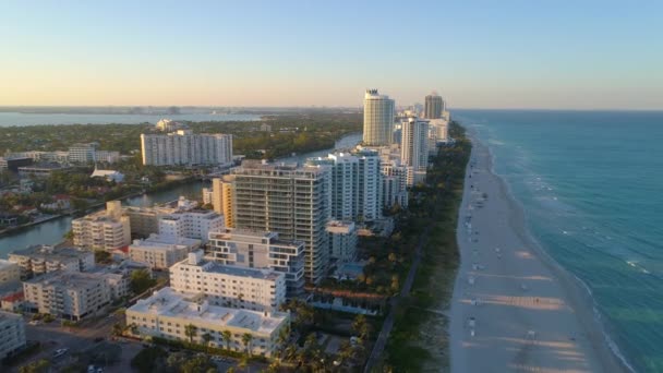 Drone Video Miami Beach Beachfront Condominiums — Stock Video