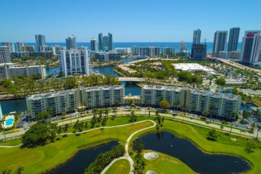 Florida üst düzey yaşam tarzı topluluğu ile golf sahası