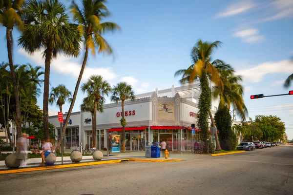 Miami Beach Verenigde Staten April 2018 Guess Winkel Lincoln Road — Stockfoto