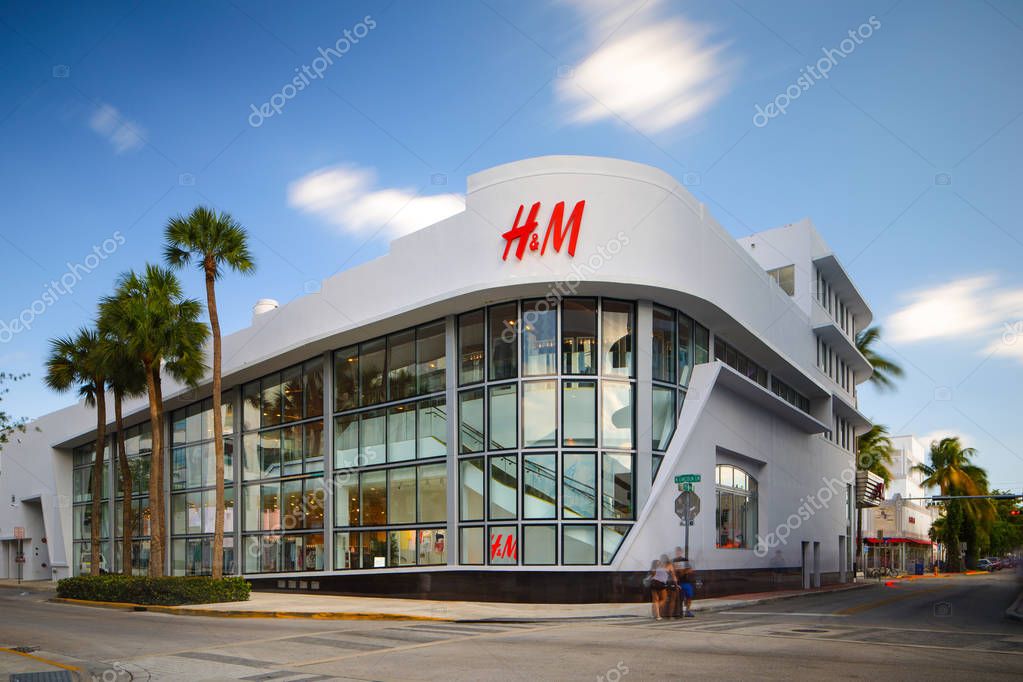 MIAMI BEACH, FL, USA - APRIL 28, 2018: Long exposure image of HnM Lincoln Road Miami Beach Florida
