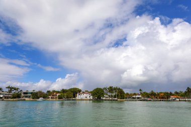 Geniş açı fotoğraf lüks waterfront Konakları Miami Beach Allison 