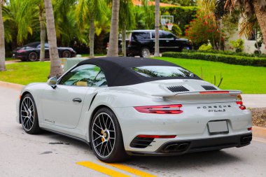 2018 Porsche 911 Turbo S