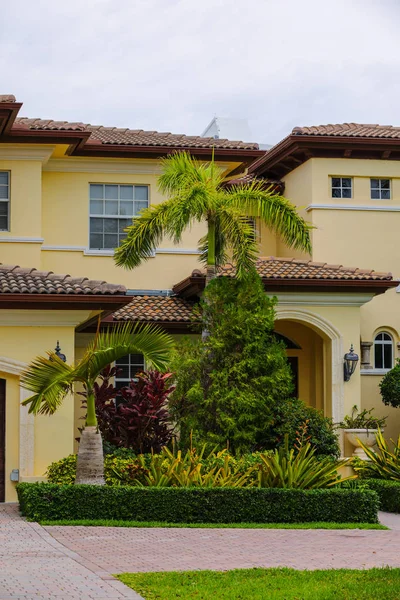 Luxury mansion closeup detail shot — Stock Photo, Image