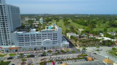 Hollywood, Fl, Amerika Birleşik Devletleri - 20 Haziran 2018: Hava orbit yeni Publix süpermarket Hollywood genç daire 2018