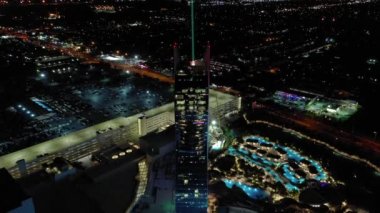 Lazer ışığı altında uçan hava aracı