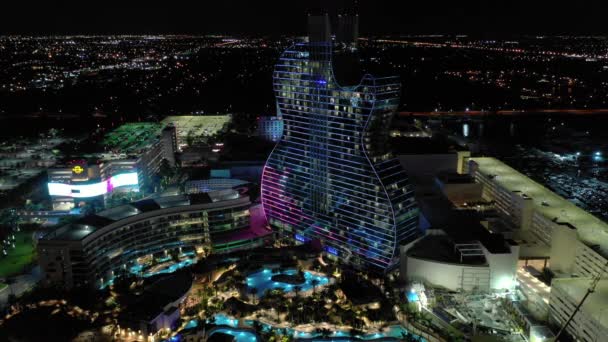 Zdjęcia Lotnicze Seminole Hard Rock Hotel Casino Oświetlone Nocy — Wideo stockowe