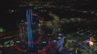 Seminole Hardrock Otel Kumarhanesi Hollywood FI 4K gece hava görüntüsü