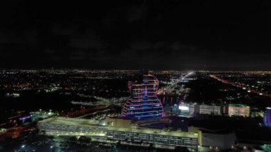İnanılmaz gece videosu Seminole Hard Rock Hotel Casino gitar şekli 4k