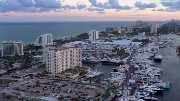 Beste Antennen Fort Lauderdale Boot Zeigen Drohnenaufnahmen — Stockvideo