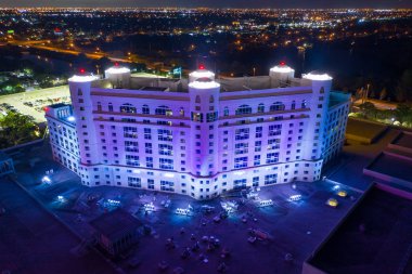 Bina gece aydınlandı Seminole Hard Rock Otel Kumarhanesi