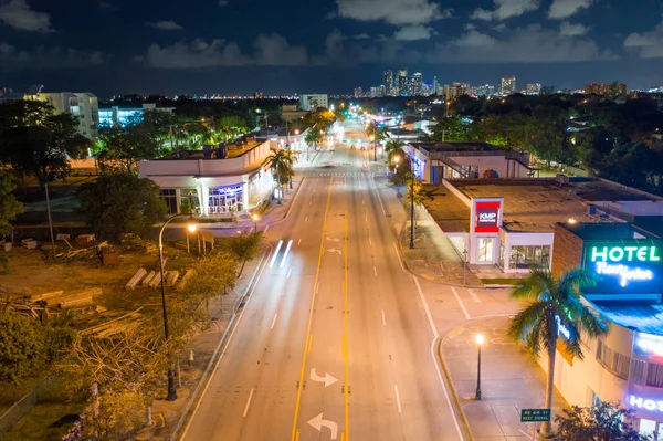 Foto udara malam Biscayne Boulevard di 65th Street — Stok Foto