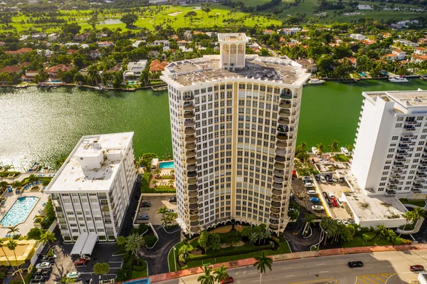 Fiftysixsixty Collins Avenue Condominium Miami Beach luftvärn — Stockfoto