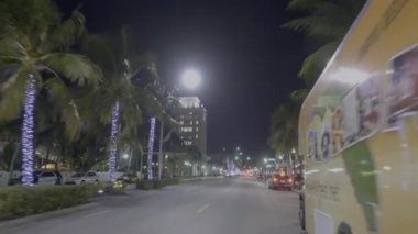 Washington Bulvarı gece görüntüleri Miami Plajı