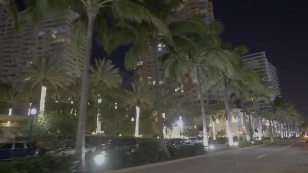 Nacht Aufnahmen Portofino Turm Miami Strand — Stockvideo