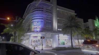 Miami Sahili Sörf Stili Mağazası