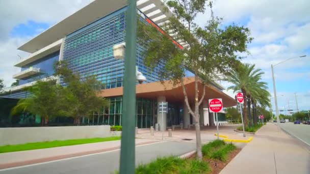 Motion Video Lennar Foundation Medical Center Building — Stock video