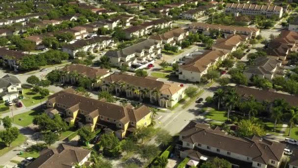 Casas Adosadas Residenciales Homestead Tiro Con Dron Aéreo — Vídeo de stock