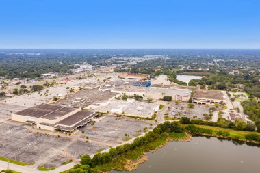 Hava aracı fotoğrafı University Mall Tampa Florida Usa