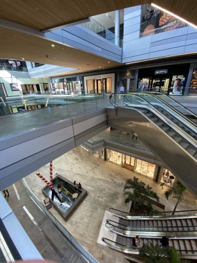 Brickell Şehir Merkezi 'nin Miami FI alışveriş merkezinin fotoğrafı.