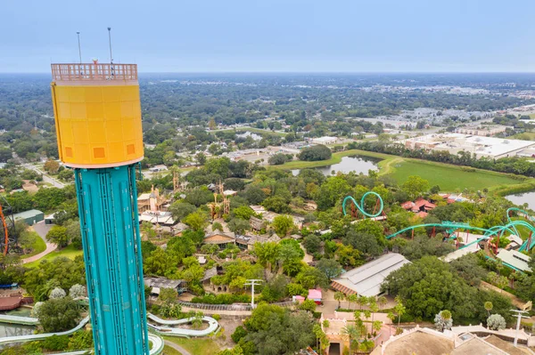 Achterbahnen im Freizeitpark busch gardens tampa fl usa — Stockfoto