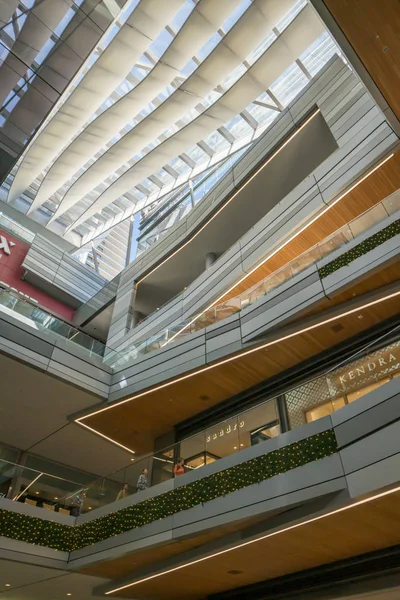 Alacsony Szög Fotó Brickell City Centre Előkelő Bevásárlóközpont Modern Építészet — Stock Fotó