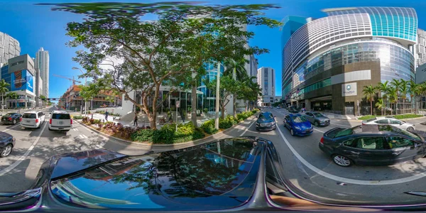 Traffic at Downtown Miami 360 vr photo — Stock Photo, Image
