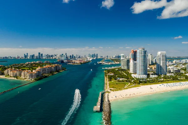 Lanzamiento Entrada Miami Beach Con Dron Aéreo — Foto de Stock