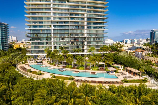 Letecký Snímek Apogee Bazén Paluba Miami Beach Kondominium — Stock fotografie
