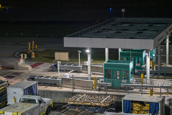 Aeropuerto Internacional Miami Restringido Acceso Carga Pista —  Fotos de Stock