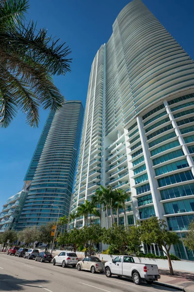 900 Biscayne Bay Condo Edificio Centro Miami — Foto de Stock